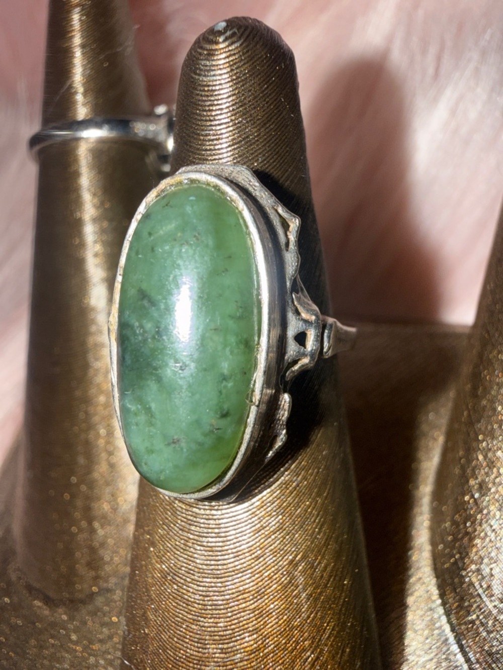 Vintage real Nephrite Jade Sterling Silver ring 1960s
Sz 6 1/2 - Picture 13 of 14